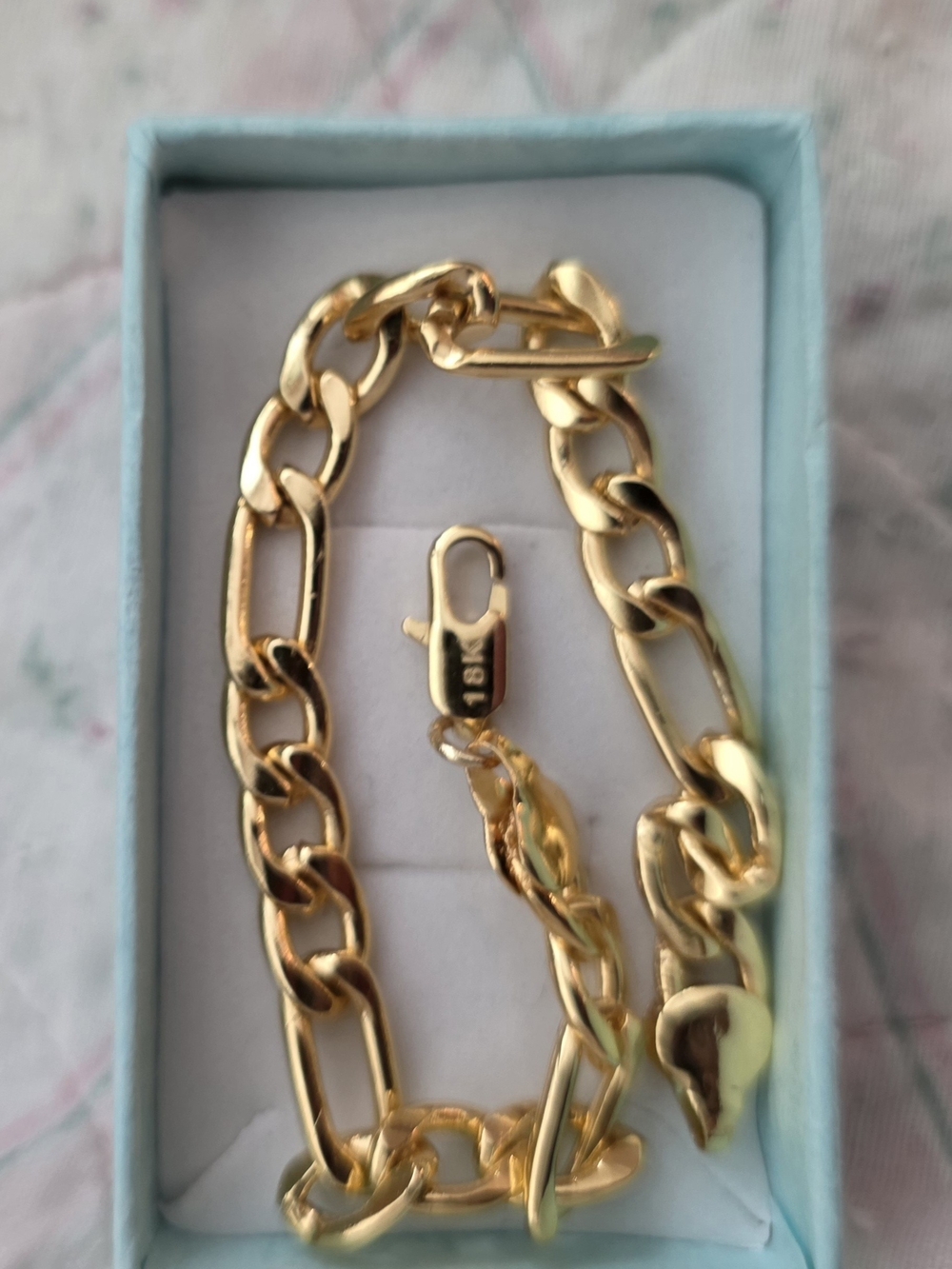 18K Gold 8" Figaro Chain Bracelet